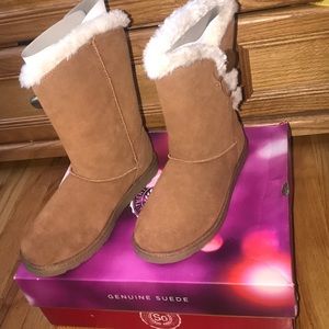 Tan Boots